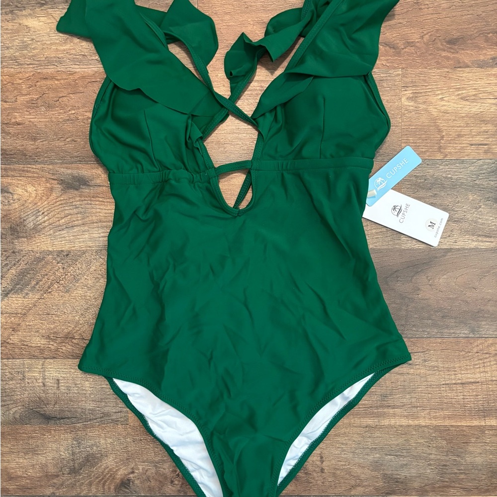 💚Emerald Green Ruffle One-Piece Swimsuit